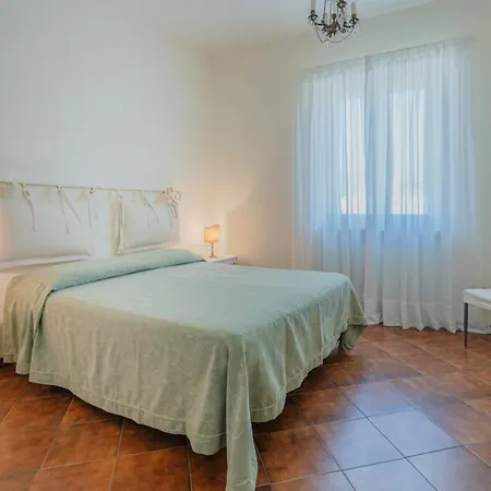 Casa Gege', For Up To 5 Guests, Shared Pool, Center *