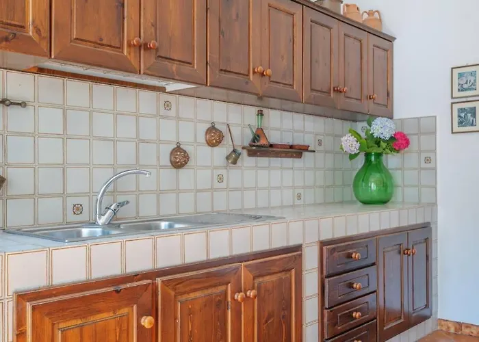 Casa Gege', For Up To 5 Guests, Shared Pool, Center